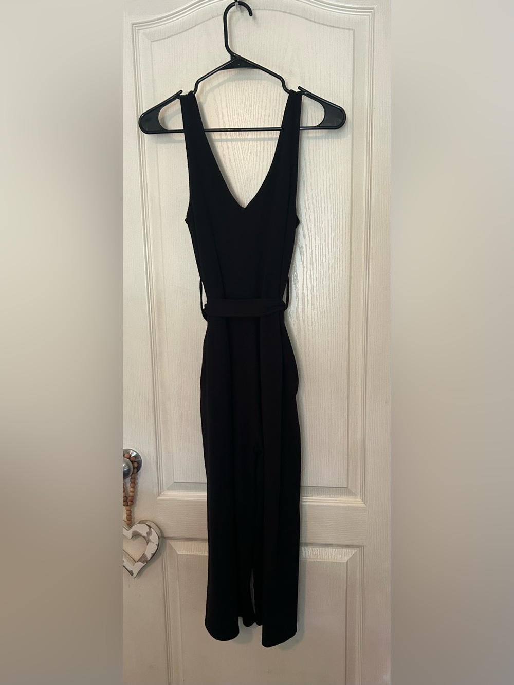 Smash + Tess Classic Black V-Neck Cropped Sleeveless Jumpsuit with Waist Tie - Picture 4 of 6